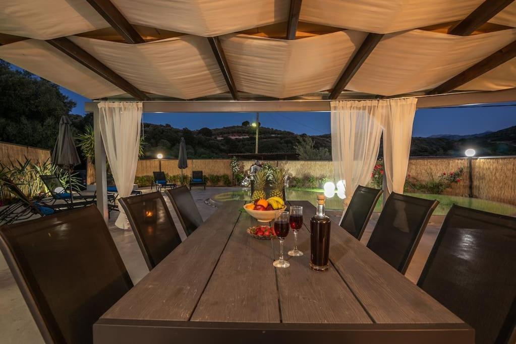 Casa Del Miele, Private Pool, Bbq, Mountain View. Villa Alikianos Exterior photo